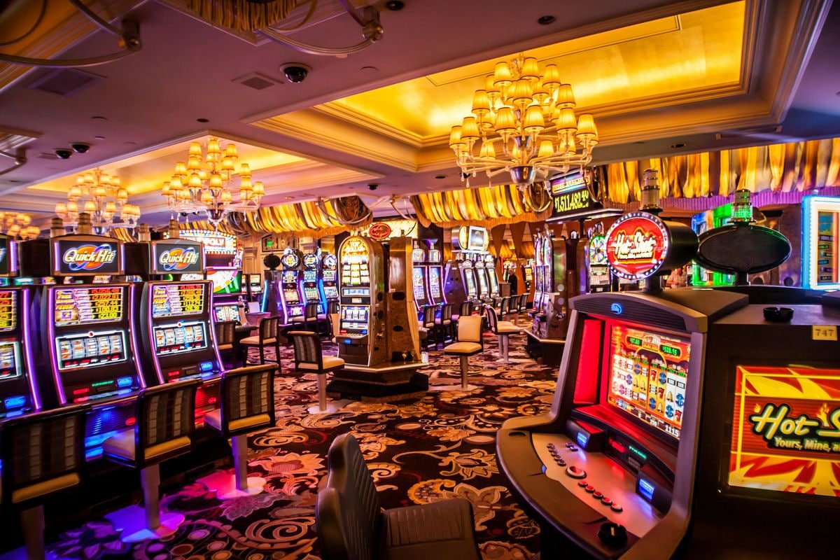 aubet app ထဲတွင် Football MNL Live Casino Slots ကစားနေသောပုံ